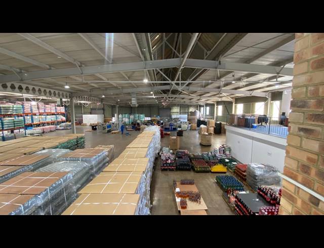 2,316M² WAREHOUSE TO LET IN ROOIHUISKRAAL